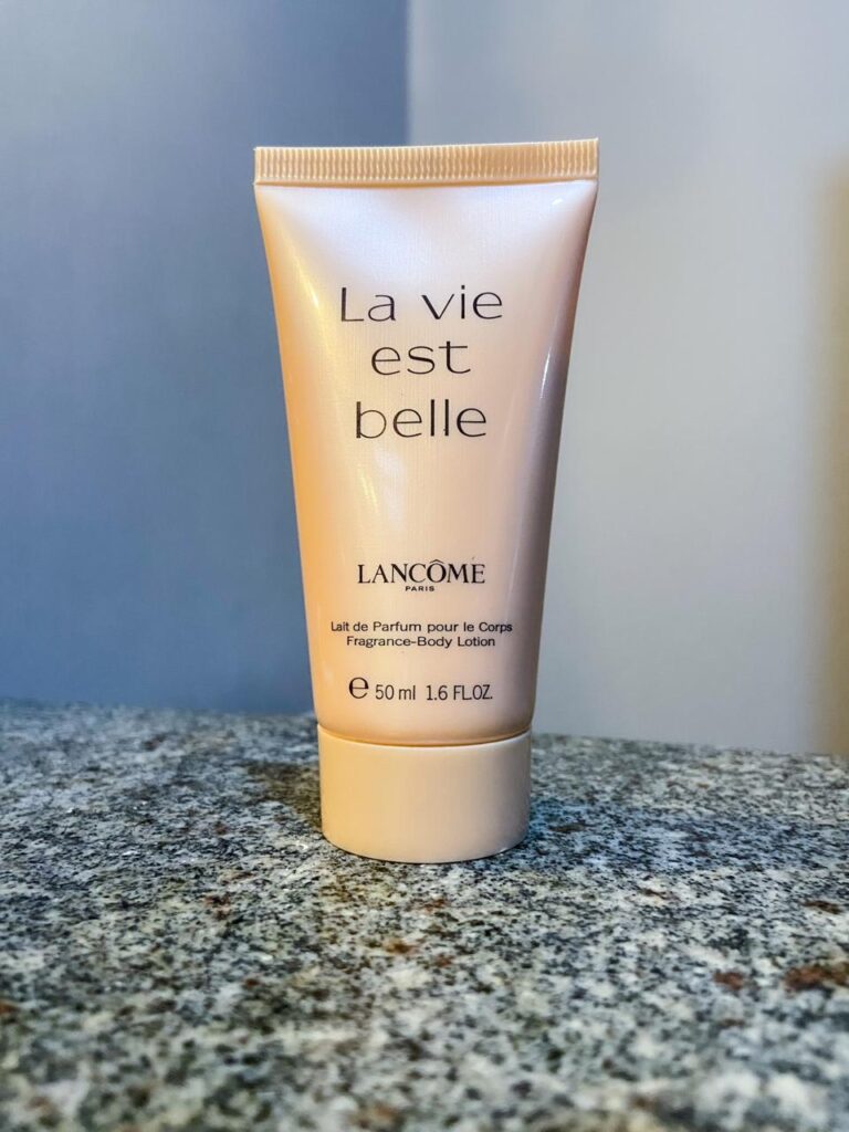 Resenha- La vie est belle Body Lotion