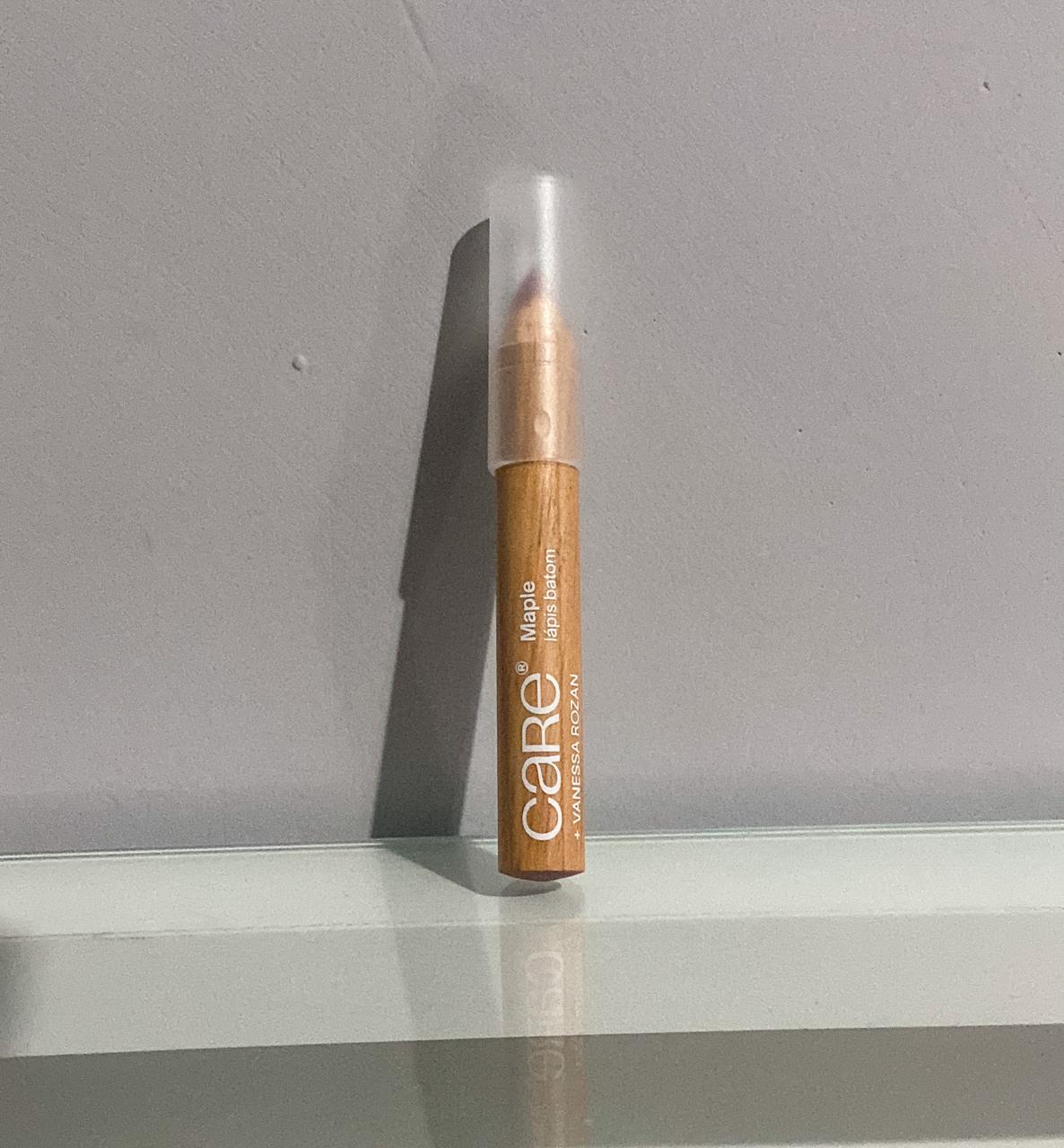 Resenha- Lápis batom da Care Natural Beauty com a Vanessa Rozan