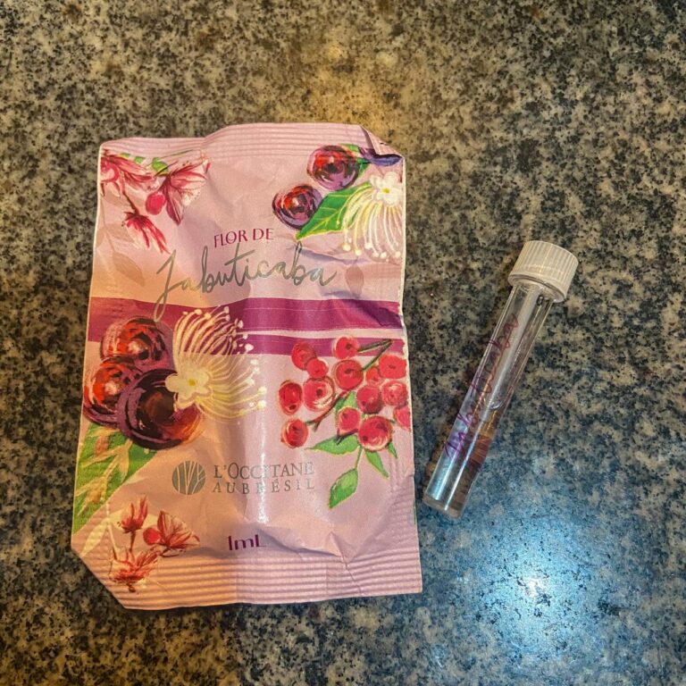 Resenha- Deo Colônia Flor de Jabuticaba L’Occitane au Brésil