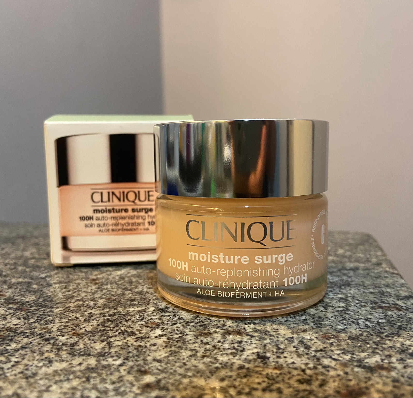 Resenha- Clinique Moisture Surge 100h